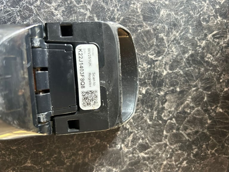 Shark WV251UK cordless mini hoover twin battery