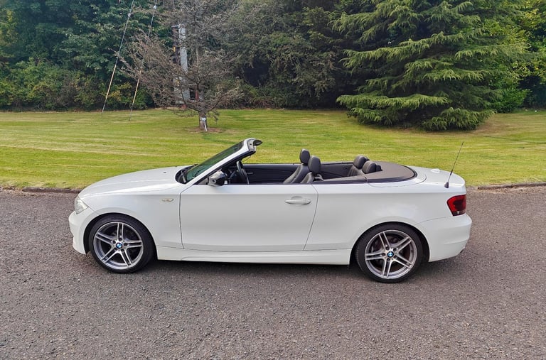 BMW, 1 SERIES, Convertible, 2012, Manual, 1995 (cc), 2 doors