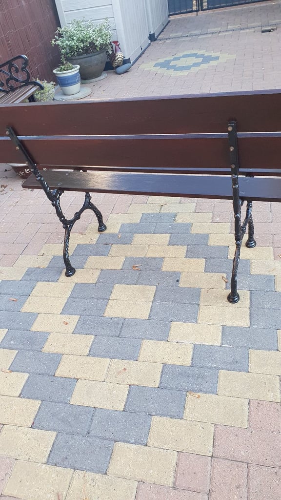 BARGAIN garden bench