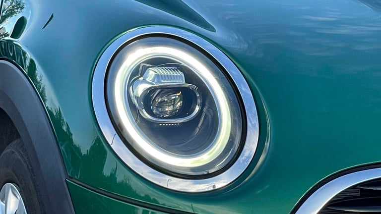 2020 MINI Hatch 1.5 One Classic II 5dr [Comfort/Nav Pack] HATCHBACK PETROL Manual