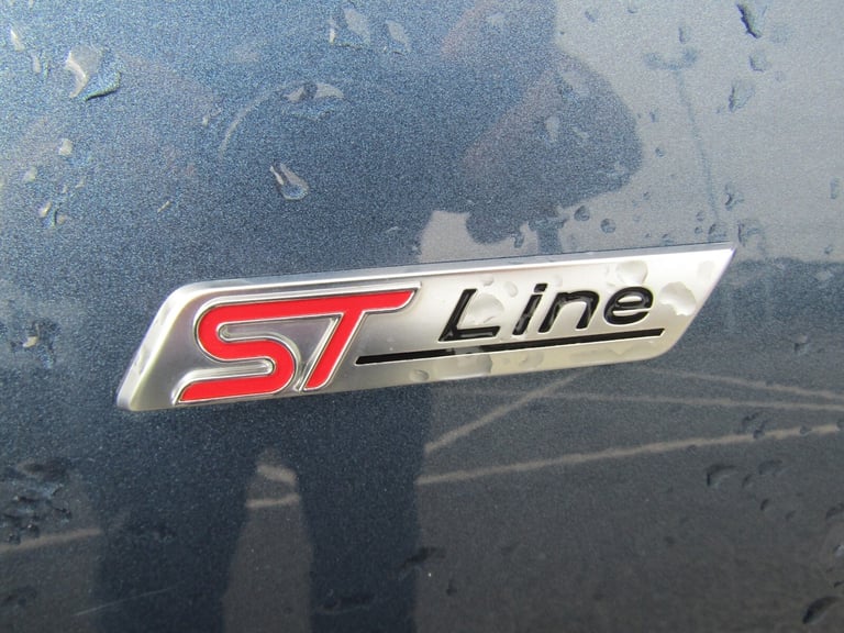 2023 Ford Focus 1.0T EcoBoost ST-Line 5dr - 1 Owner / Protection Pack Hatchback Petrol Manual