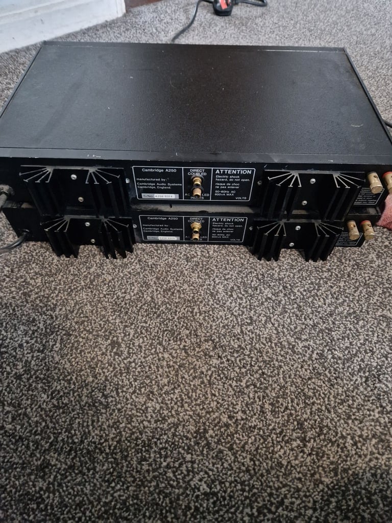  Cambridge a250 monoblock amps