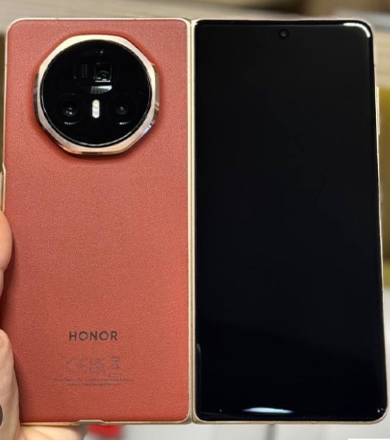 image for Honor Magic V3 