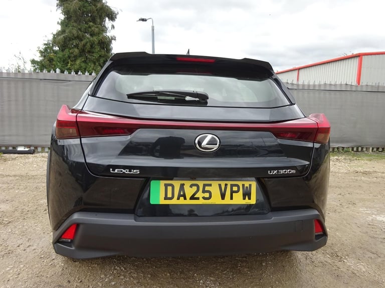2025 25 REG LEXUS UX 300E URBAN ELECTRIC AUTO DAMAGED REPAIRABLE SALVAGE