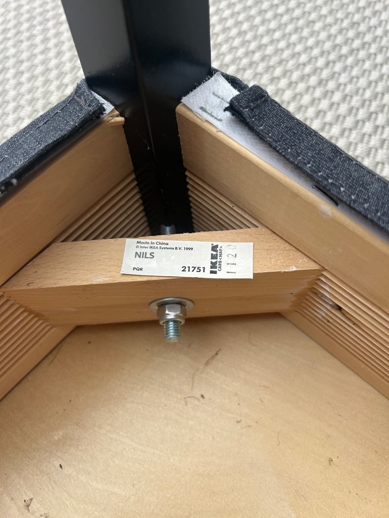 2x IKEA Nils bar stools