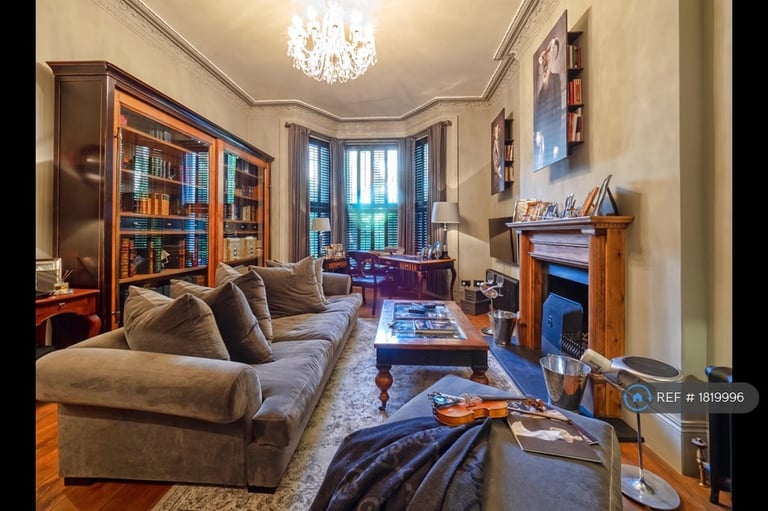 image for 2 bedroom flat in Elsham Road, London, W14 (2 bed) (#1819996)
