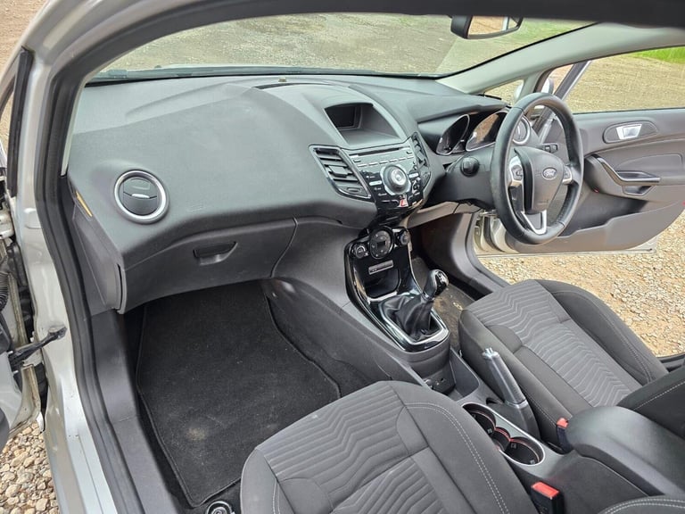 2013 Ford Fiesta 1.0T EcoBoost Titanium Euro 5 (s/s) 5dr Hatchback Petrol Manual