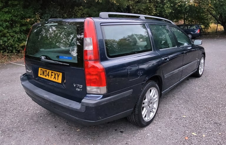 2004 Volvo V70 2.5 T SE 5dr Geartronic ESTATE Petrol Automatic