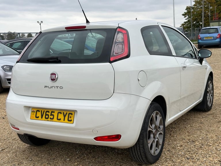 2015 Fiat Punto 1.2 Easy + Euro 6 3dr HATCHBACK Petrol Manual