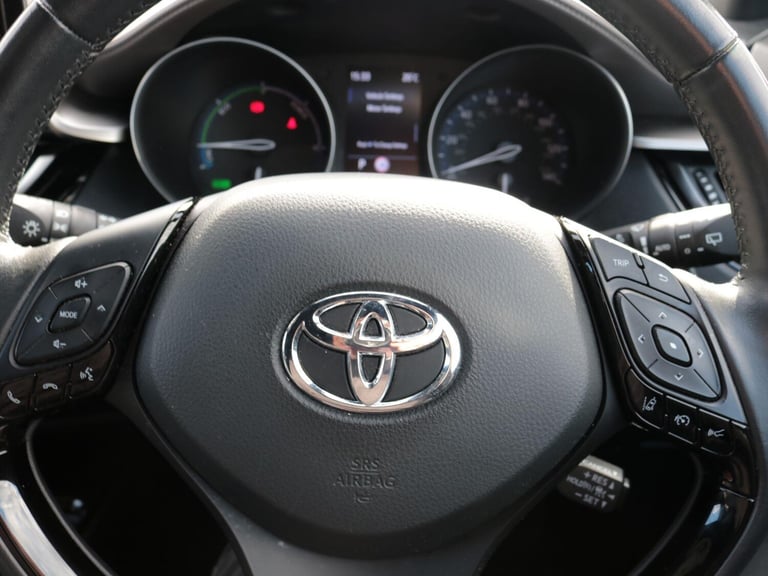 2022 Toyota C-HR 2.0 VVT-h GPF Excel SUV 5dr Petrol Hybrid CVT Euro 6 (s/s) (184 ps) HATCHBACK Pe...