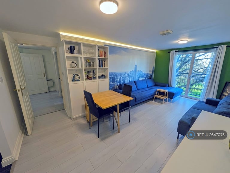 2 bedroom flat in Squires Court, Bristol, BS3 (2 bed) (#2647075)