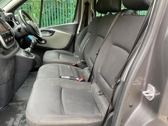 2019 Renault Trafic LL29 ENERGY dCi 125 Premier Edition Crew Van WINDOW VAN Diesel Manual