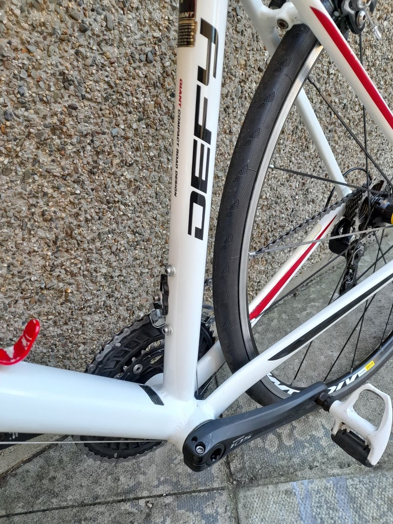 Giant Defy 1 Road Bike