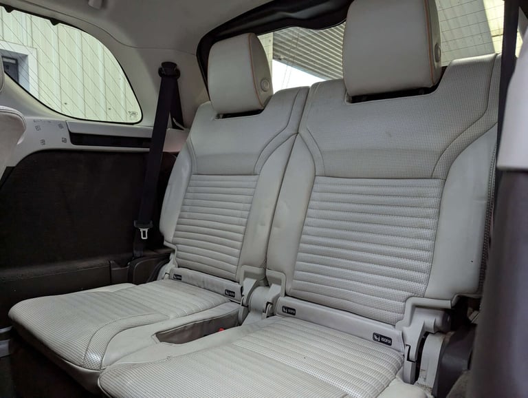 2017 Land Rover Discovery 2.0 Discovery HSE SD4 Auto 4WD 5dr SUV Diesel Automatic