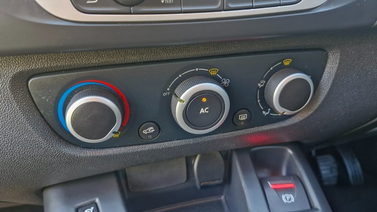 2013 Renault Scenic 1.5 dCi Dynamique TomTom 5dr MPV Diesel Manual