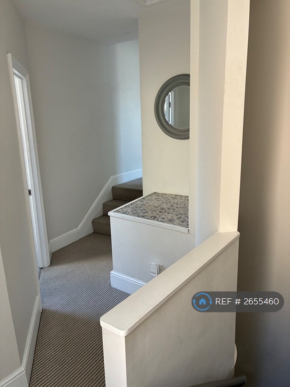 3 bedroom flat in Kent Place, Ramsgate, CT11 (3 bed) (#2655460)