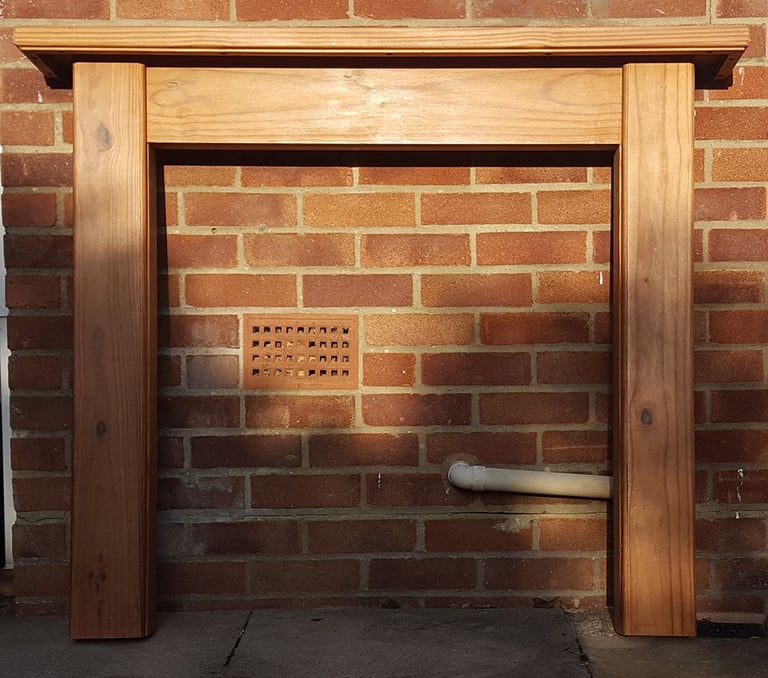 image for Solid Wood Mantlepiece Fire Surround 