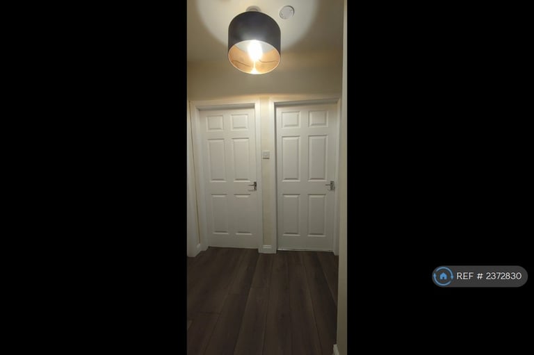 2 bedroom flat in Burnbank Street, Coatbridge, ML5 (2 bed) (#2372830)