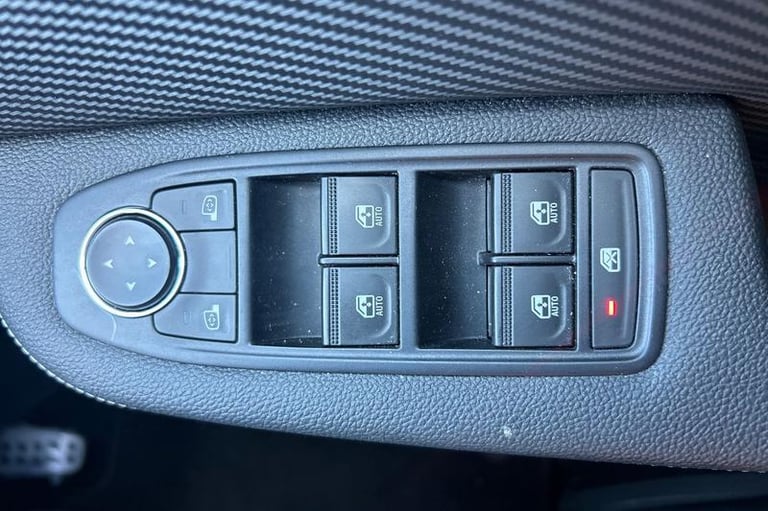 2023 Renault Clio 1.6 E-TECH full hybrid 145 Engineered 5dr Auto Automatic Hatchback Hybrid Autom...