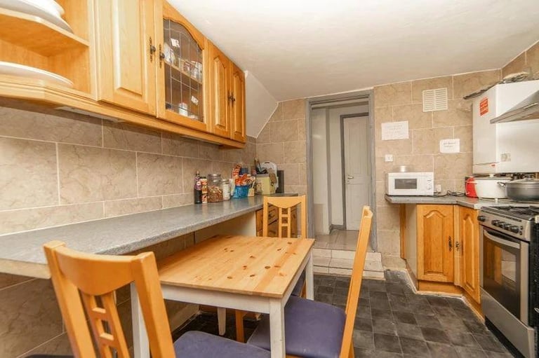  🏚️ BRIGHT SINGLE ROOM IN FOREST GATE – £690/MONTH AVAILABLE NOW 💫