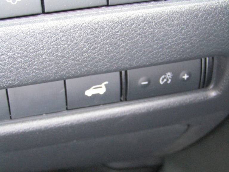 2022 Nissan Qashqai 1.3 DiG-T MH Tekna 5dr Hatchback Petrol Manual