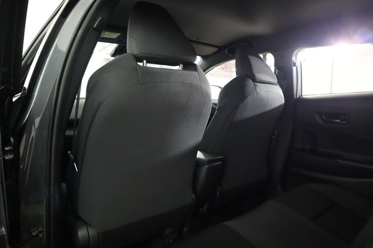 2024 Toyota C-HR 1.8 VVT-h Design CVT Euro 6 (s/s) 5dr HATCHBACK PETROL/ELECTRIC Automatic