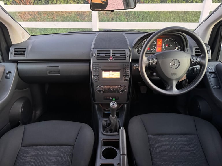2010 Mercedes-Benz A-Class 1.5 A160 BlueEfficiency Classic SE 5dr HATCHBACK Petrol Manual