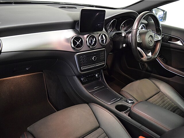 2017 Mercedes-Benz GLA GLA 220d 4Matic AMG Line Prem Plus 5dr Auto ESTATE DIESEL Automatic