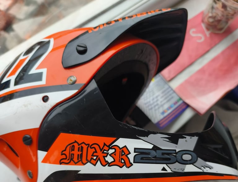 ***FREE***MXR 250 Kids Helmet size 48-54cm