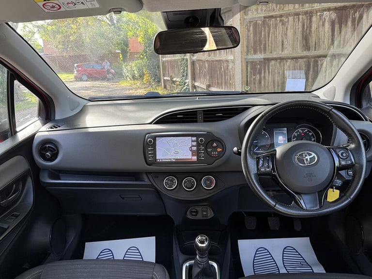 2019 Toyota Yaris 1.5 VVT-i Icon Tech Euro 6 5dr HATCHBACK Petrol Manual
