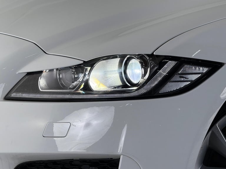 2018 Jaguar XF 2.0i [250] R-Sport 4dr Auto SALOON PETROL Automatic