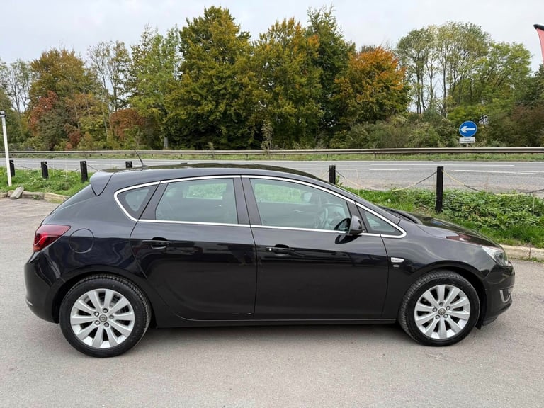 2014 Vauxhall Astra 2.0 CDTi 16V ecoFLEX Elite [165] 5dr HATCHBACK Diesel Manual