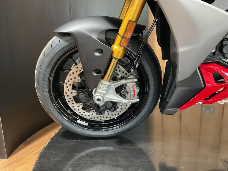 Ducati Streetfighter V2S 2025 LOW RATE FINANCE 4.9%APR HP & PCP! ORDER NOW!