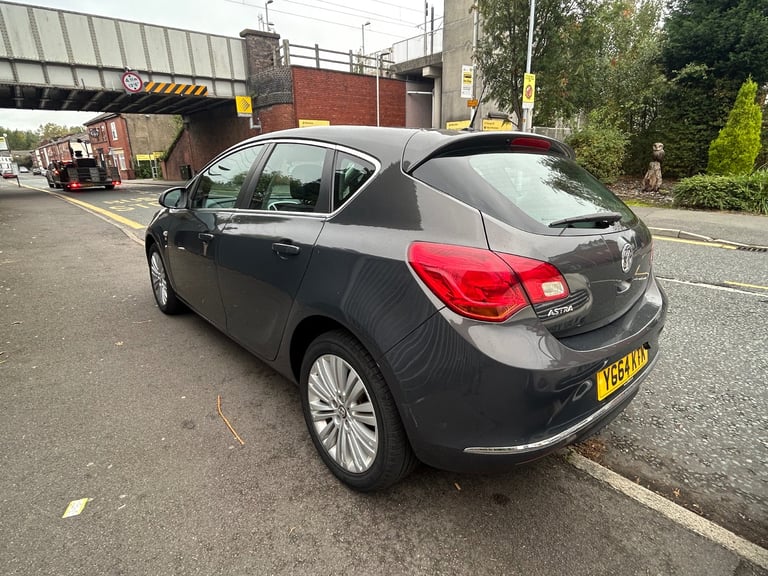 image for Vauxhall, ASTRA, Hatchback, 2014, Manual, 1598 (cc), 5 doors