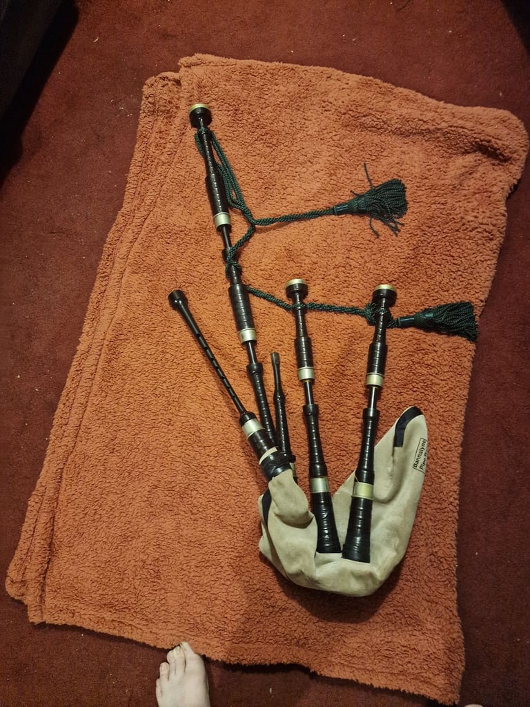 Naills bagpipes