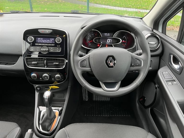 2018 Renault Clio PLAY DCI Hatchback Diesel Automatic