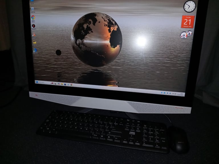 stunning touch screen all in one from lenovo - win11 - i5 6th - wifi - bluetooth 