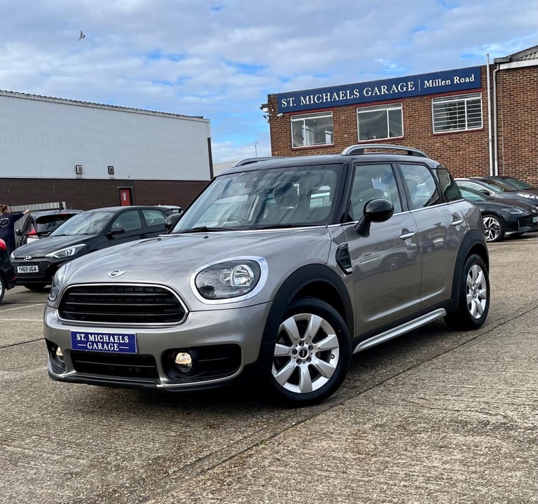 2017 MINI Countryman COOPER Hatchback Petrol Manual