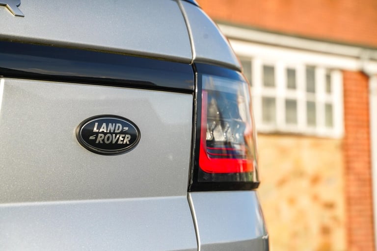 2014 Land Rover Range Rover Sport 3.0 SD V6 Autobiography Dynamic SUV 5dr Diesel Auto 4WD Euro 5 ...