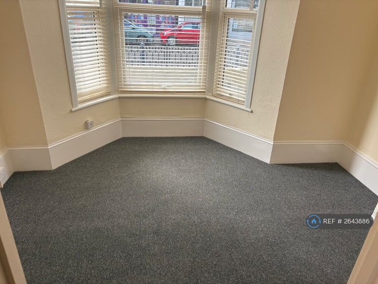 1 bedroom flat in Grange Road, Ramsgate, CT11 (1 bed) (#2643886)
