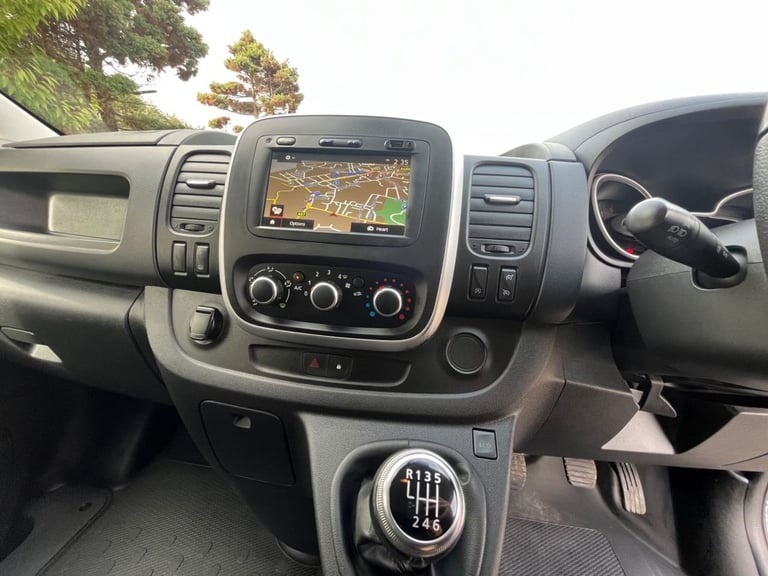 2021 Renault Trafic LL30 ENERGY dCi 120 Sport Nav Van PANEL VAN DIESEL Manual
