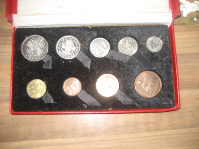George V1 Coin Set