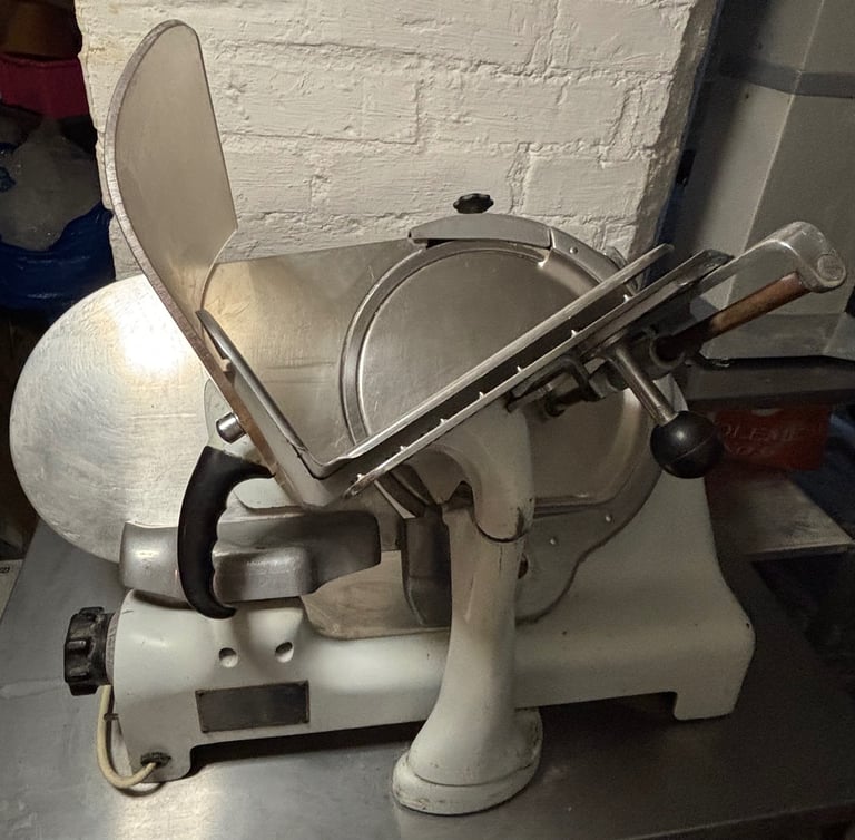 image for VINTAGE BERKEL & PARNALL’S DELI SLICER (working)