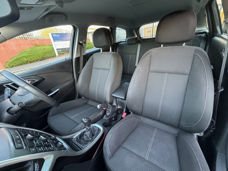 2014 Vauxhall Astra 1.6i 16V SRi 5dr ESTATE Petrol Manual