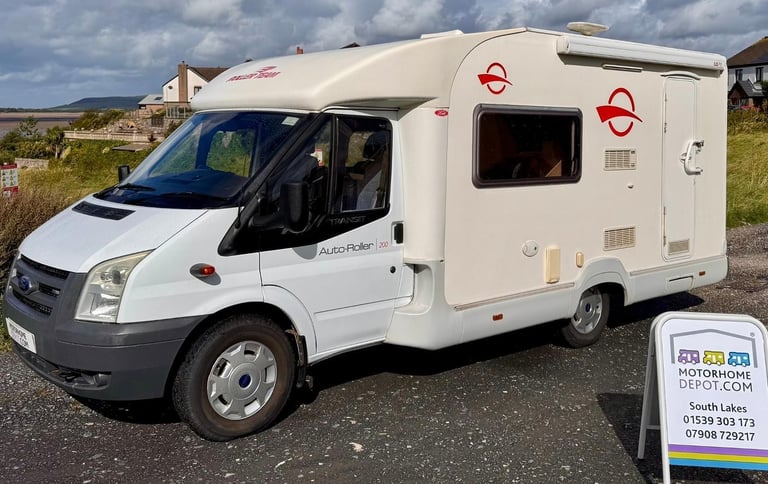 image for Roller Team Auto-Roller 200, Ford 2.2, 2007, 2 berth, low profile, solar, TV
