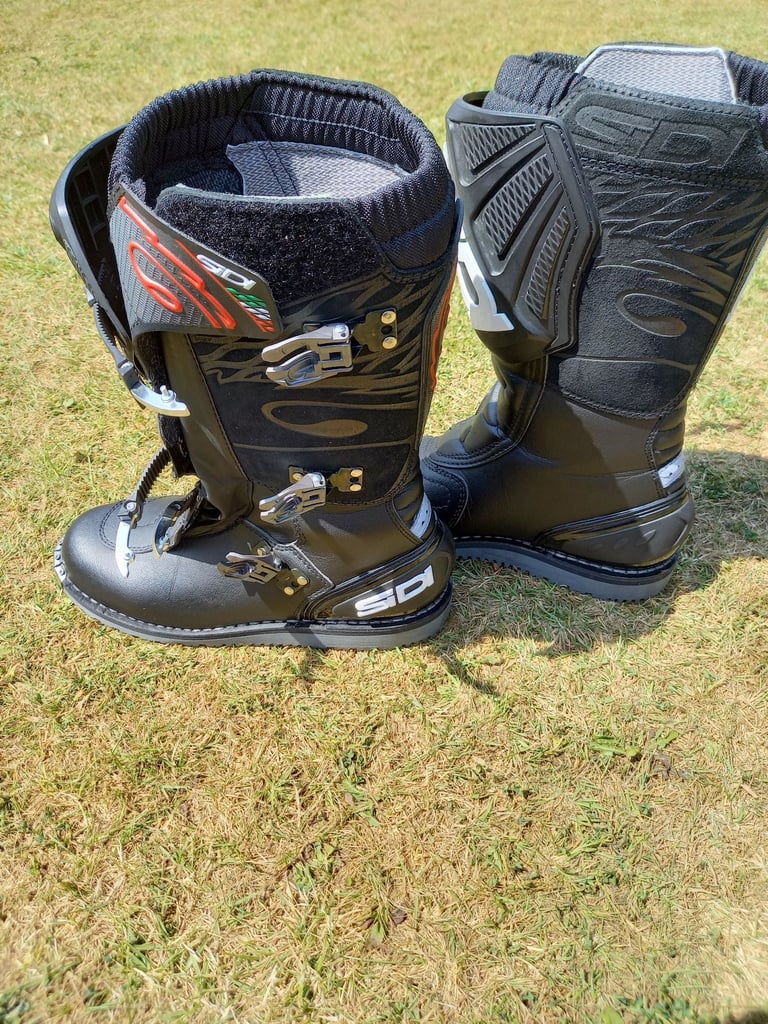 SIDI Courier Motorcycle Boots, size 8