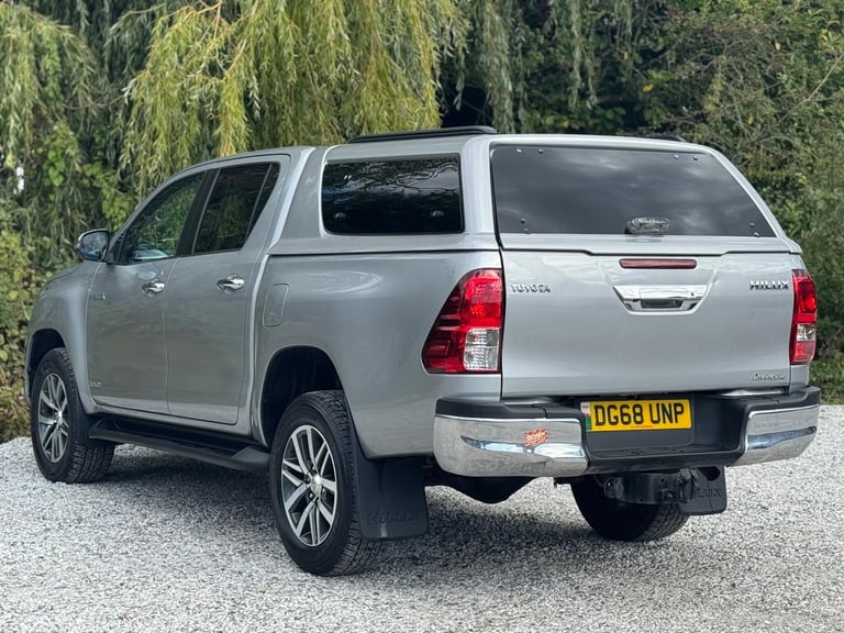 2018 Toyota Hilux 2.4 D-4D Invincible Auto 4WD Euro 6 (s/s) 4dr (TSS) PICK UP Diesel Automatic