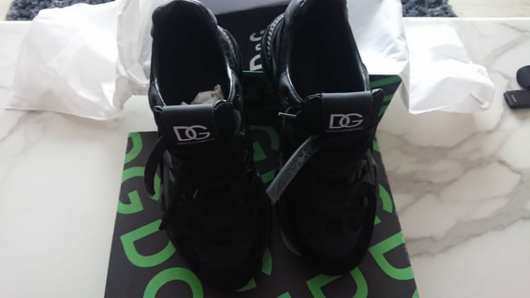 Prada, Dsquared2,Louis Vuitton,Dolce&Gabbana, 