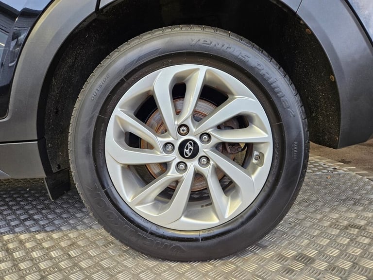 2017 Hyundai TUCSON 1.7 CRDi Blue Drive SE Nav 5dr 2WD DCT ESTATE DIESEL Automatic