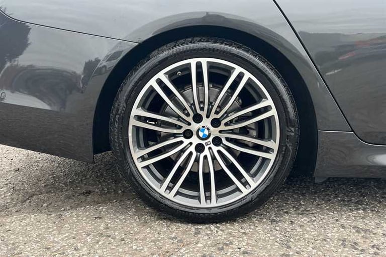 2020 BMW 5 Series 2.0 520d MHT M Sport Touring 5dr Diesel Hybrid Auto Euro 6 (s/s) (190 ps) Estat...